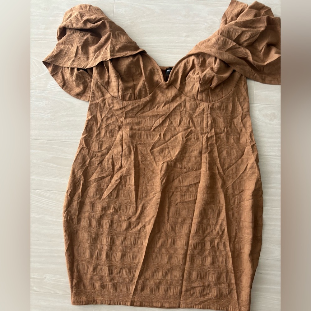 NEVER WORN Plus Mocha Textured V Bar Bodycon Dress - Picture 2 of 6